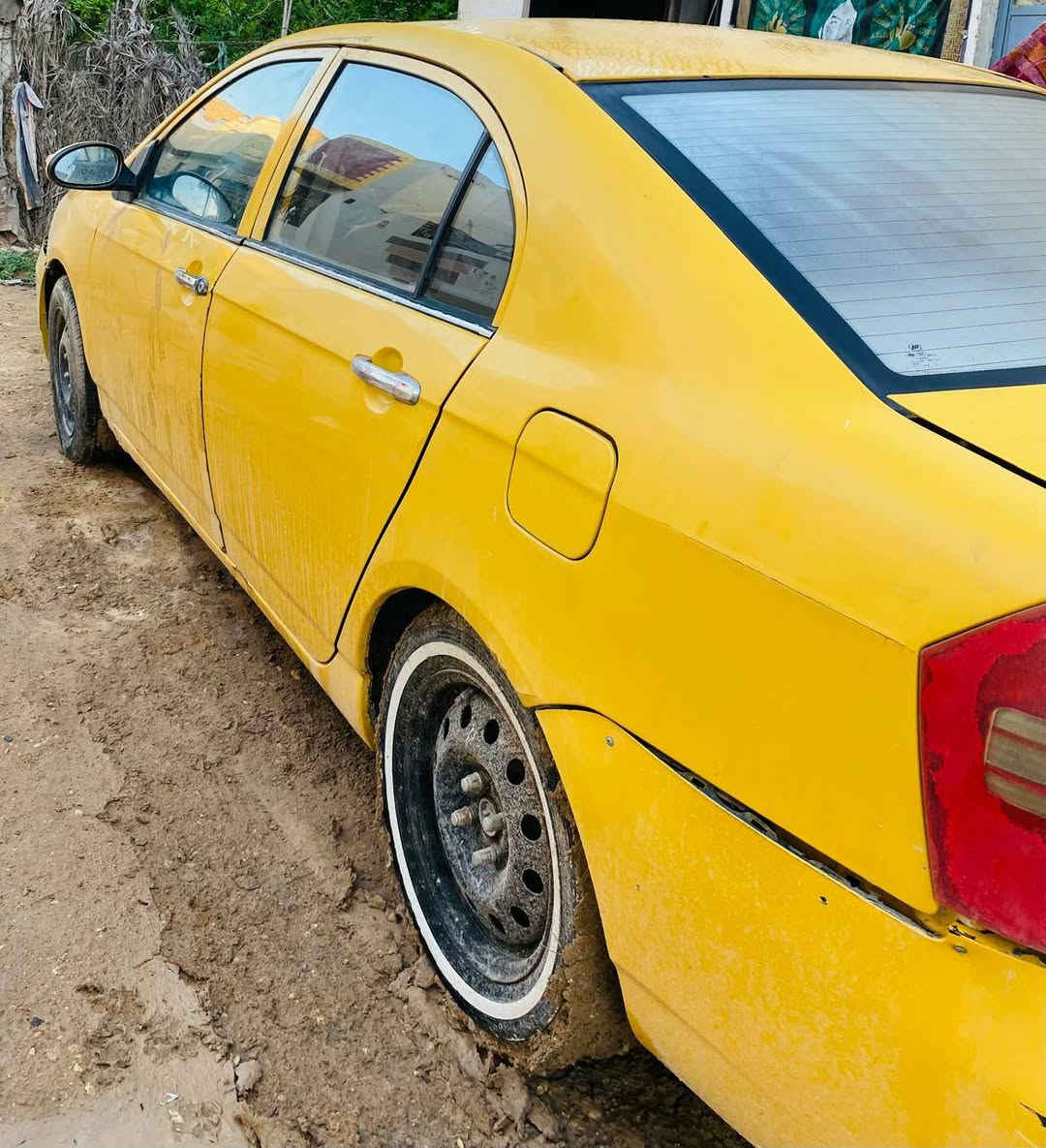 السلام عليكم سياره ليفان 620  تكسي2011 للبيع كير و محرك كورله السياره بسمي تحويل ثاني يوم بيه مكانات معجون و صبغ السعره 31 مكاني كربلاء للاستفسار ***********
