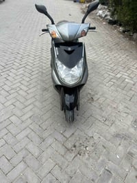 دراجه سكنس فحل مكينتها حيل ناعمه سلف هندر كهربائيات كلها شغاله اوراقها...