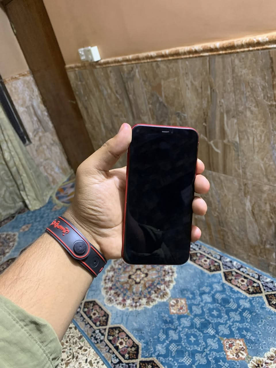 ١١ عادي
١٢٨ فول الفول كلة شغال شرط الفحص
مستبدل شاشة فقط فقط 
 فيس ايدي شغال شاشة حلوة
بطارية اصلية ٧٩ بلادية بدون صرف 

جهاز حلو حدث فرمت اتصال نت صوت كلة شغال
سعر 
٢١٠ وبي مجال 

مكاني بغداد الامين الثانية
***********
