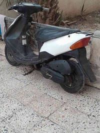 سوزوكي • رياضي • نضيفه