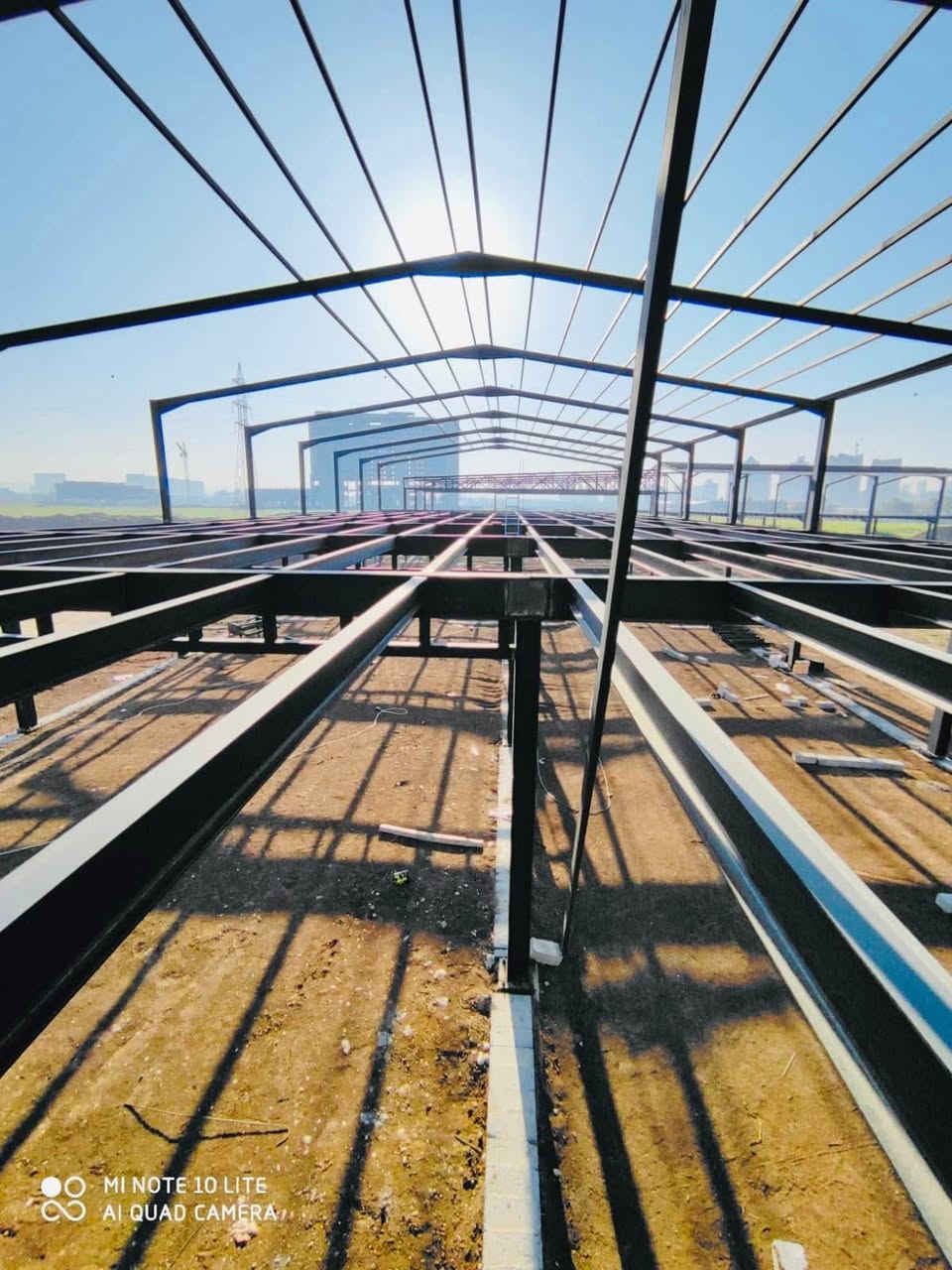 يعلن
معمل حداده القيصر 
لعمل الجملونات والكرفانات وتنصيب جميع أنواع المعامل 
شغل درجه 
في بغداد وأطراف بغداد 
بل نقد والقصاط المريح 
الاستفسار 
*********** 
***********
باداره عبد السميع الحداد
