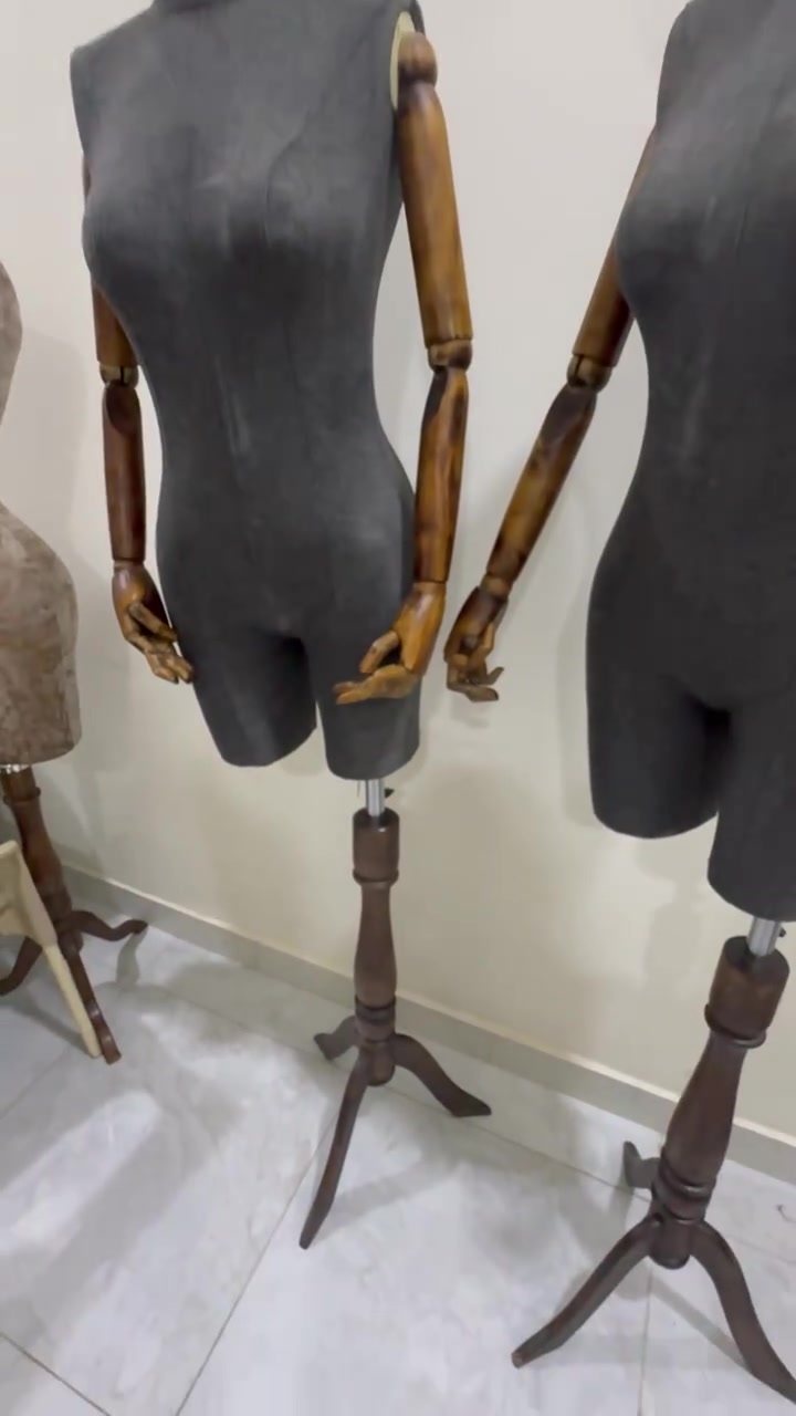للبيع مكان بغداد ماعندي توصيل @الجميع  واتساب ***********
