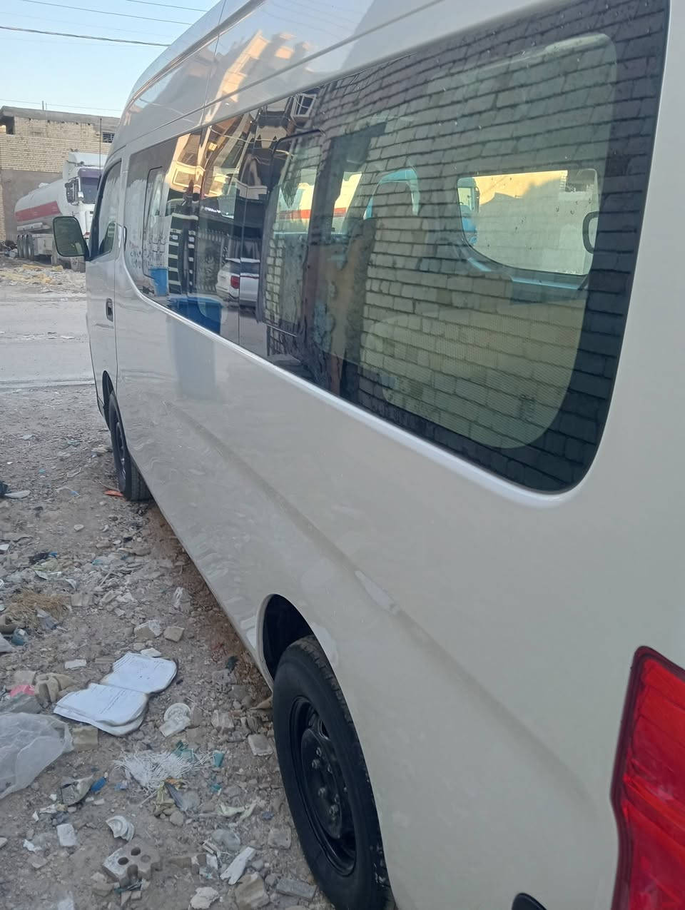 سلام عليكم نيسان عاليه للبيع بيهه صبغ باب سايق وشويه باب سلايت ***********
