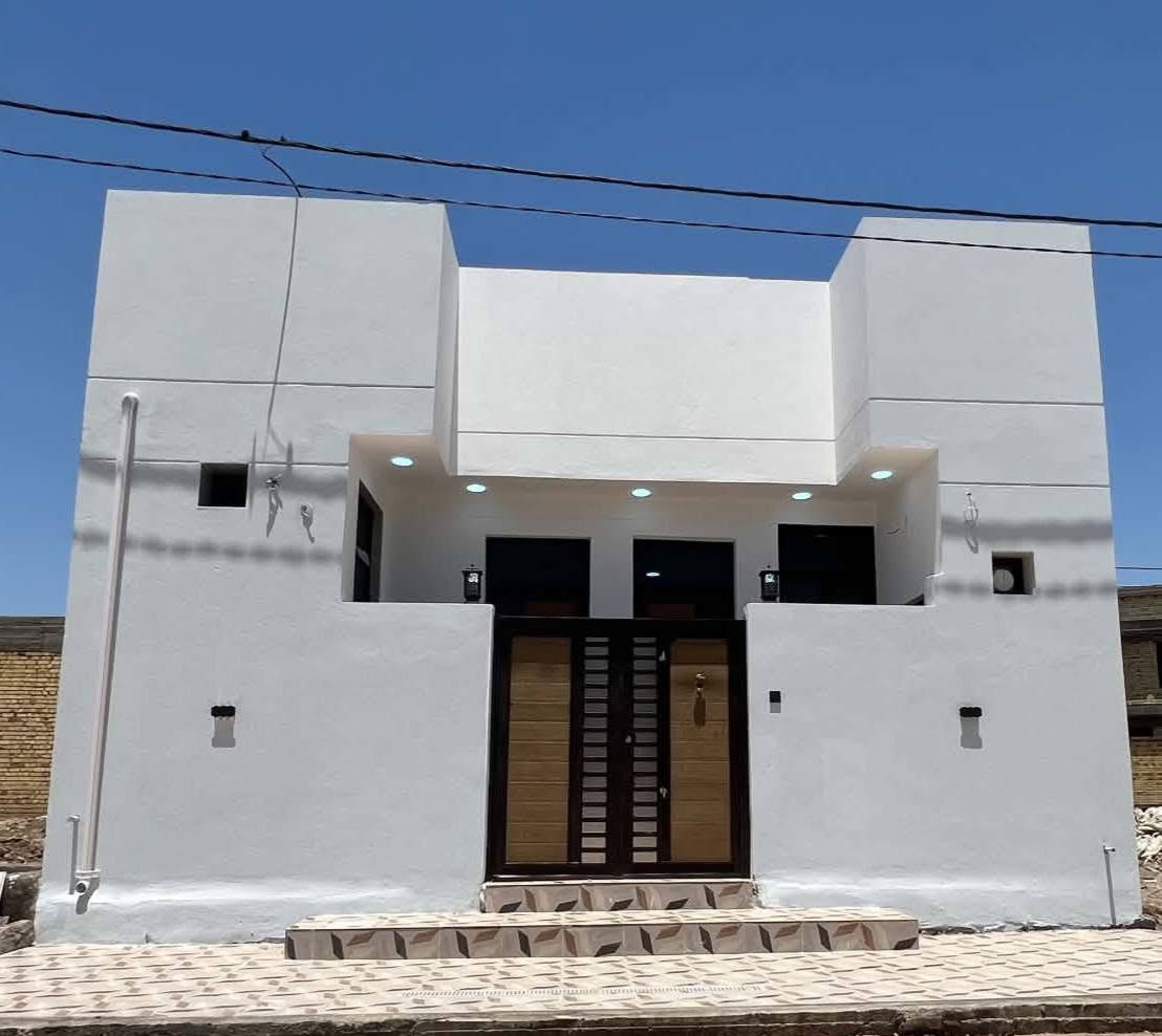 دار سكن للبيع طابو زراعي 
سند 25 مشمول بالتطويب
داخل مجمع حيدر أبن حجي هندي
بداية المجمع قريب على البوابه 
المساحة 100 M 
بناء حديث غير مسكون 
طابق واحد كونكريت مسلح
يقع على شارع بعرض 15 M
يحتوي على
غرفة/ صاله / استقبال / مطبخ حار + بارد
مجمع صحي عدد 2
                       مراجعة
مكتب مهدي العتابي للعقار ديوانية الجزائر مقابل فندق برج الامراء
للاستفسار 
*********** مهدي العتابي 
*********** حيدر الفتلاوي
***********
