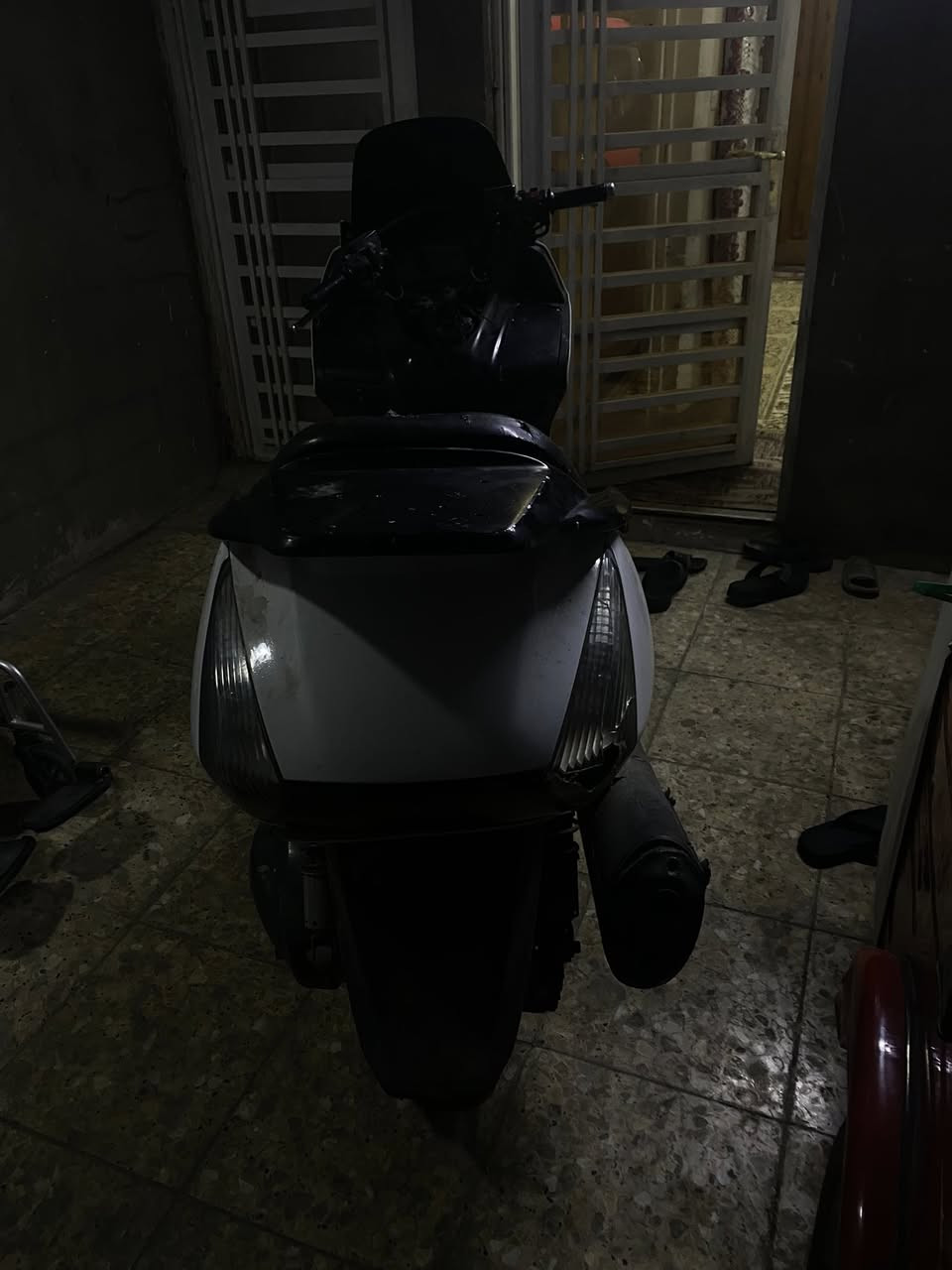 السلام عليكم سلفر ونج ٦٠٠ عليها ادامه بل كامل بجم جديد وترايش جدد والبجم القديم وياها اضافي مبدل تخم نوزل وجويتر وفت بم ضفيره مكفوله من الجطل عقل بلادي مكينه مكفوله من التنقيص والتبخير ***********متواجد بس واتساب السعر ١٢ وبيها مجال لشراي مكاني بغداد الدوره شارع ٦٠
