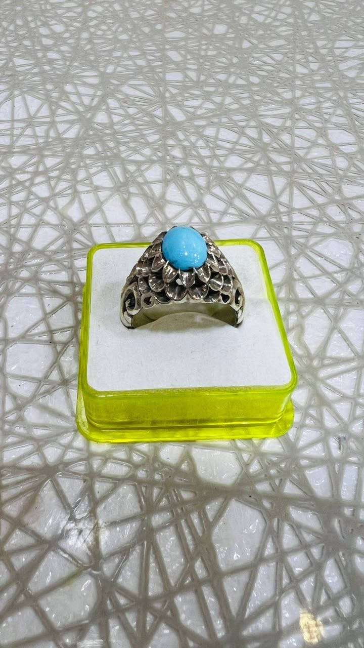 بسم الله ماشاءالله
جوهرة من الفيروزج النيشابوري الازرق الصافي 

بصياغة يدوية حرفية  الفنان  
محمدي


**إذا كنت صاحب هذا الإعلان وتريد حذفه لأي سبب، رجاءا أرسل رسالة إلى الدعم الفني**