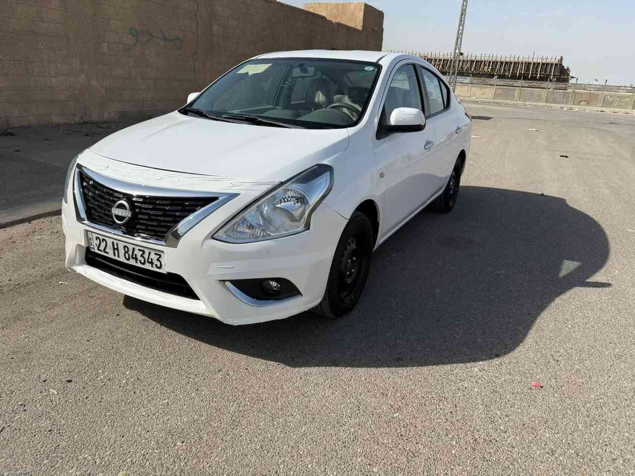 السلام عليكم سني هندي بليته الزركه موديل ٢٤ ماشيه ٤٤ السياره كفاله ما عده ٣ باردات فقط مكان السياره البصره نواب الظباط السعر ١٢٠ وبيهه مجال قليل رقم الموبايل ***********
