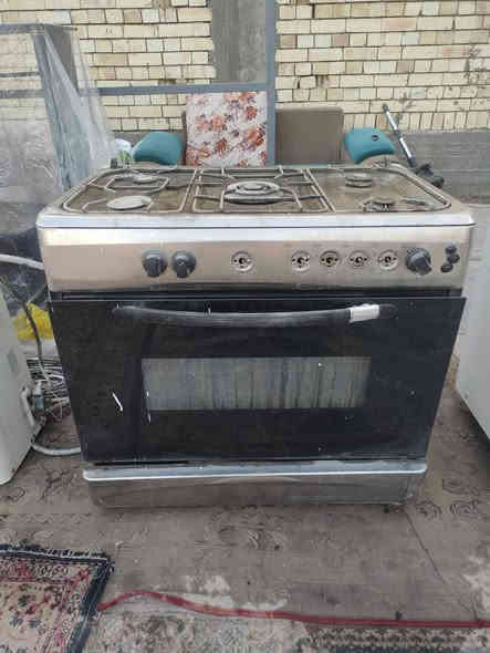 مجموعة غراض البيع مجمدة نشال شغالة طباخ شغال بس تنظيف يرادلة سبلت شغال 2طن الرجاء الشراي يتصل المو شراي لا يراسلني مكاني حي اور سبع قصور شارع ابو علي الرقم ***********
