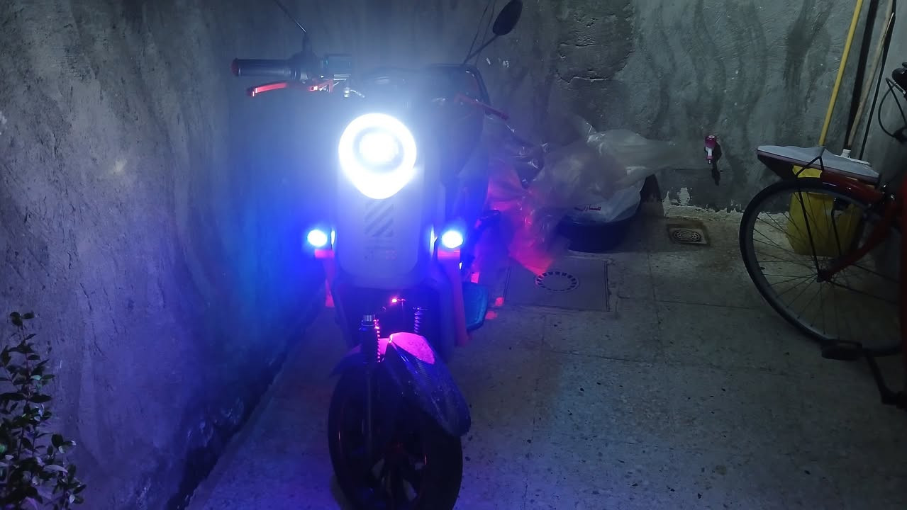 ابيع دراجه شحن بطاريه لثيوم عنوان حسينيه قرب شارع ابو سمير *********** وتساب فقط سعر ٨٥٠ دراجه نضافه ١٠٠%
