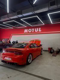 جارجر سكات باك 2018 برتقالي مميز السيارة ماشية 95 الف كيلو  الإضافات: ...