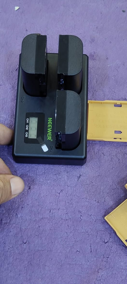 بطاريات عدد3مع الشاحن للكامرات كانون موديل LP-E6NH


**إذا كنت صاحب هذا الإعلان وتريد حذفه لأي سبب، رجاءا أرسل رسالة إلى الدعم الفني**