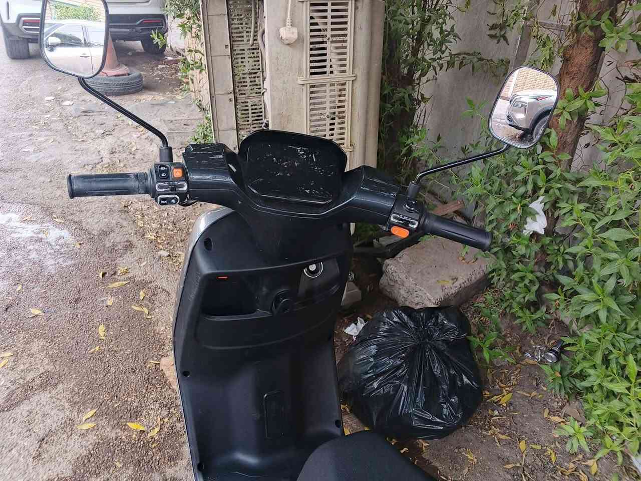 سلام عليكم🫱🏽‍🫲🏻👋❤️‍🔥
دراجة فول مواصفات Gs✅🎉
ستة بطاريات كبار✅😶‍🌫️
حجم الجبير ✅👀
بريكات دهن ✅👀
تجي اشارات يمنة يسرة✅👁
تجي ضوة عالي ناصي ✅👁
سويج  +بصمة تشغيل عن بعد ✅
تجي وية الدراجة شاحنة +مرايت جانبية ✅🤟
بيهة نضام البارك p الدارج متمشي ألة دوس علة الدكمة✅
اشتريتهة ابمليون او رايدهة اب(800)وبيها مجال قليل✅🫰
التواص واتساب
***********مصالي شهر من ماخذه مكاني كراده
