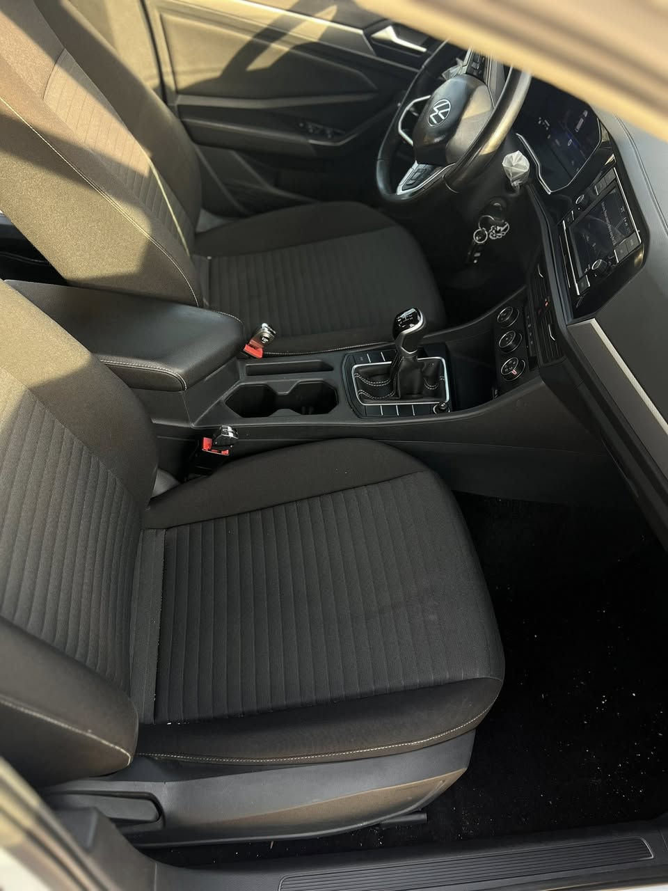 VW JETTA S 2024 

كير عادي ماشيه 48 الف حادثها باب وهلال الجاملغ الخلفي الباب مبدل اصلي نفس اللون والهلال مصبوغ والبنيد فتح براغي فقط وصور الحادث عندي والايرباكات طاكه والباقي كفاله كير مكينه صدر حداديه تخم تاير كله جديد مواصفات S عاديه واني ناشرها بكروبها يعني معروفه مواصفاتها بيها عازل حراري امريكي اصلي رقم بغداد باسمي عارضها ب 158 وبيها مجال مكانها بغداد التاجي ***********
