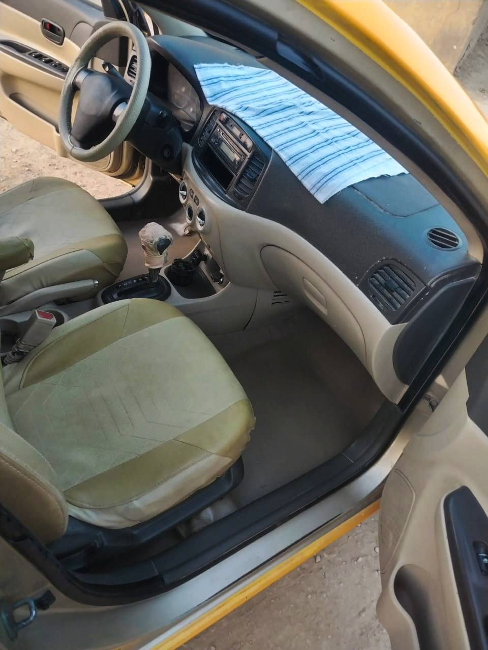 السلام عليكم اكسنت البيع موديل 2009 وارد امريكي بيه جاملغ خلفي ومامي بسمي مصفره هيئه وغرامة رقم ذي قار مكان السياره واسط السعر 75 وبيه مجال بسيط ملاحضه ما متوجد عله الفيس الاسفتار *********** .
