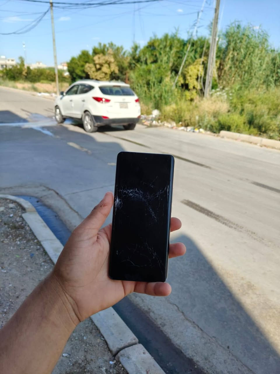 السلام عليكم هونر اكس 9بي جهاز فول نضافه شرط كدام العين اللمس مكسور ما ام اثر علا كلشي  السعر 170وبي مجال بسيط عنواني موصل ايسر رقمي ***********الرقم بي وساب يرهم مروس بيفون
