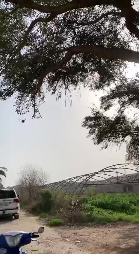 السلام عليكم كامكو ف تو مديل 2013 
مامفتوحه افحص ع راحتك مكاني شطره السعر 700 وبيها مجال رقم: 078 243 77717
