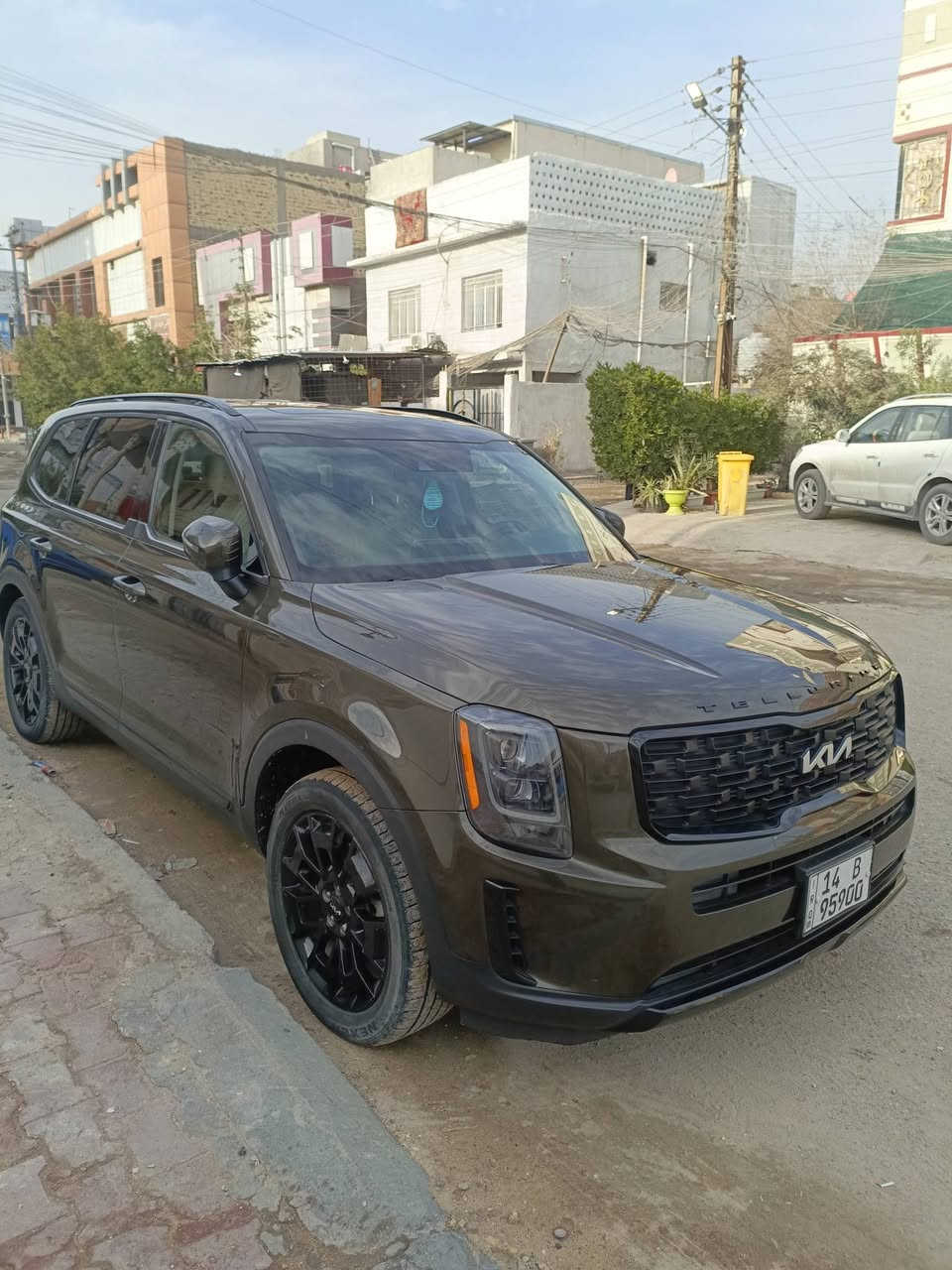 للبيع كيا تيلورايد 2022
فول مواصفات وارد امريكي ضرر باب وربع من الچاملغ وبدلات نفس الون وشبر في الجنطه 
سياره جديده مابيه اي نقص 
ماشيه 55ميل  تحويل ثاني يوم رقم بصره 
السعر 235وبيه مجال
رقمي ***********
