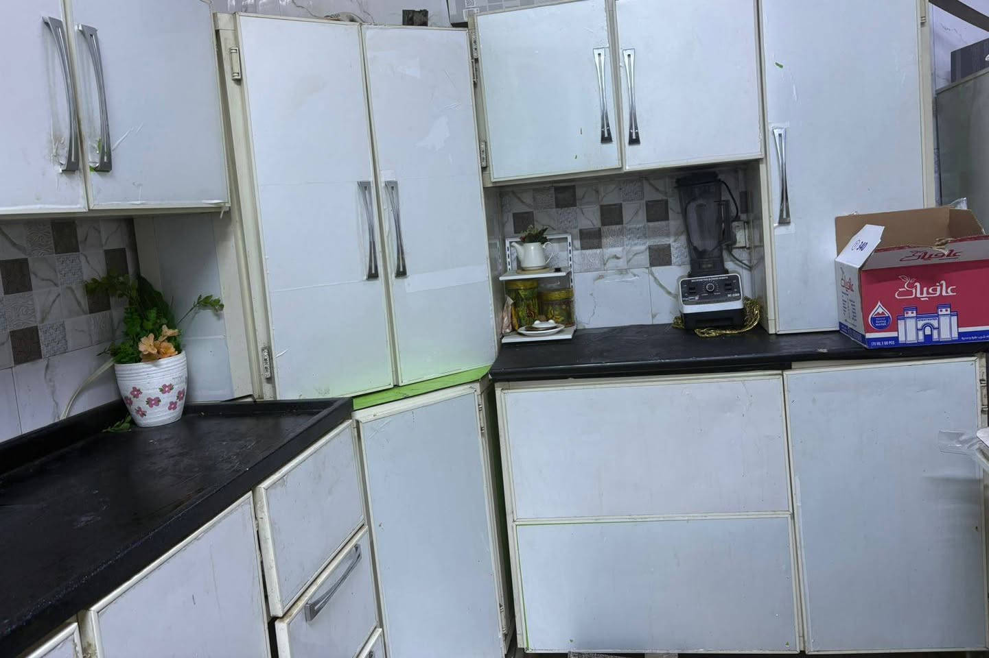 للبيع كاونتر سنك وسطح مرمر 6قطع سعر 500وبي مجال عنوان مركز الحله الشراي يتصل ع الرقم ماتواجد خاص
***********
