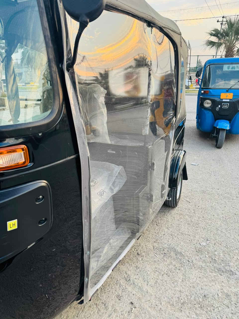 سلام عليكم عندي تكتك لبيع موديل 22 بسمي مة
مكفوله كفاله عامه السعر اتصل واني خادم الهاتف ‭

‭0781 555 9670‬
