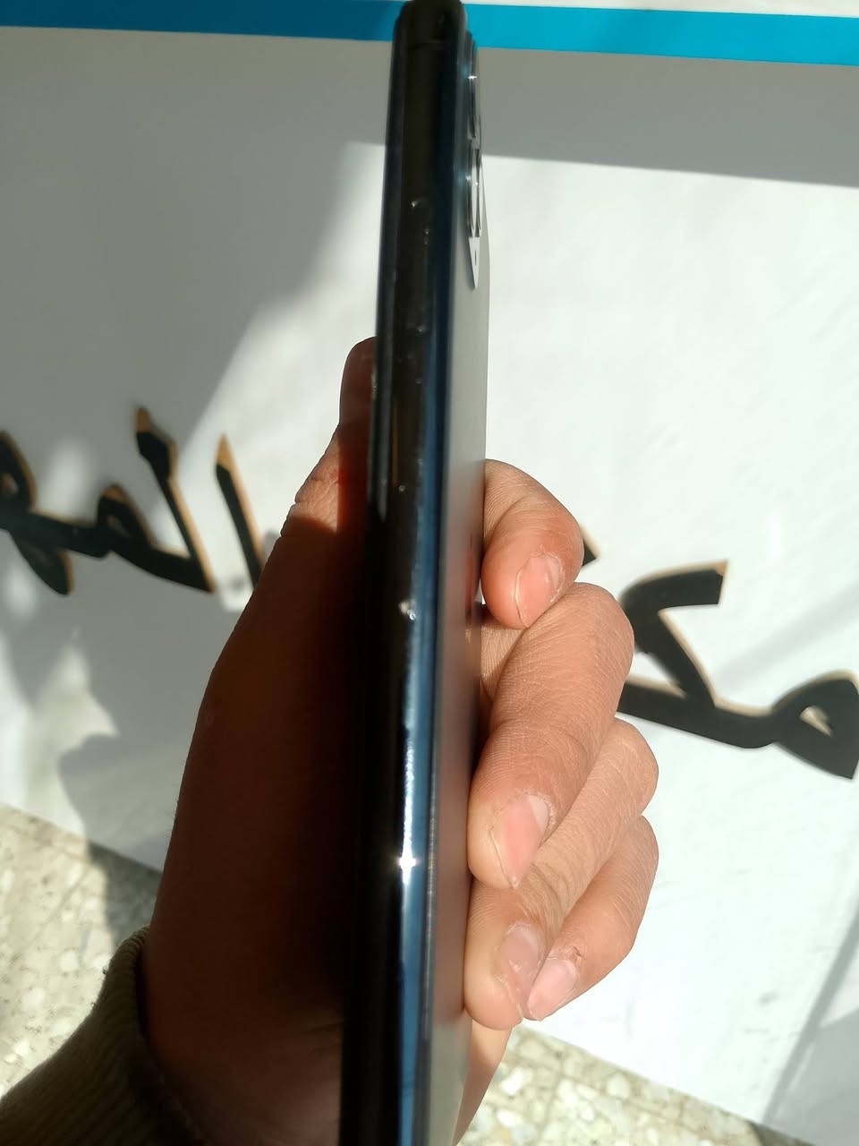 سلام عليكم ايفون 11 برو ماكس جهاز مضروب بورد  فقط جهاز كلشي مامبدل بي بس بورد سعر *********** واتساب مقفول
