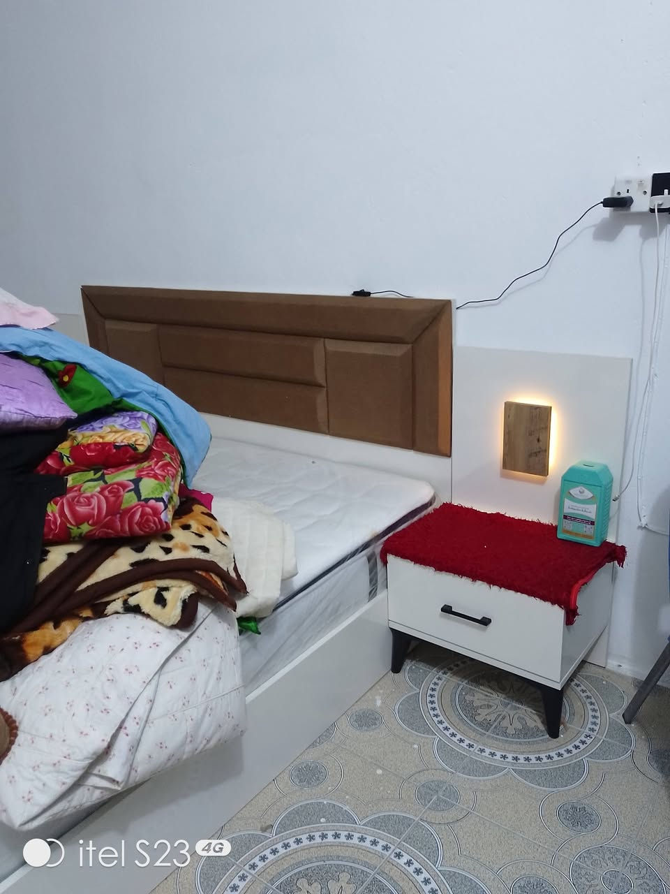 سلام عليكم غرفه للبيع تركيه بعده جيس كامله مستخدمه شهر واحد المكان كوت زين القوس لاستفسار خاص لو اتصال. ***********
