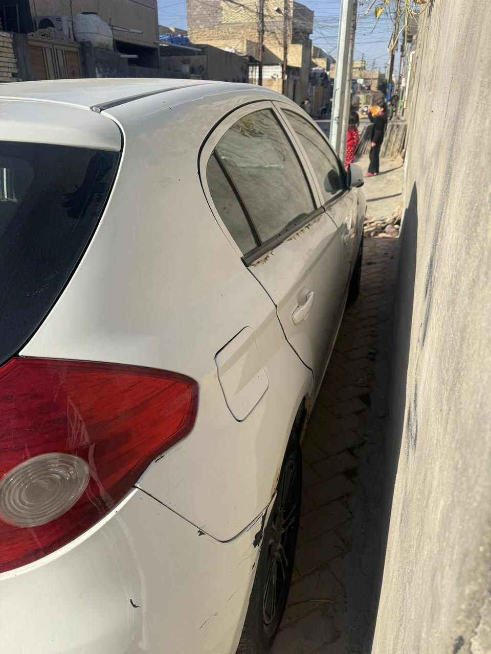 ‏سلام عليكم بريلنس 14 مكينة خير من الله كير خير من الله تخم تايرات وحداديع جديده بيه جاملغ مامي وبعده مامعمر سياره رقم بعداد بسمي مكايي بغداد حي لنصر سياره معروغه 55 ورقه رقم ***********
