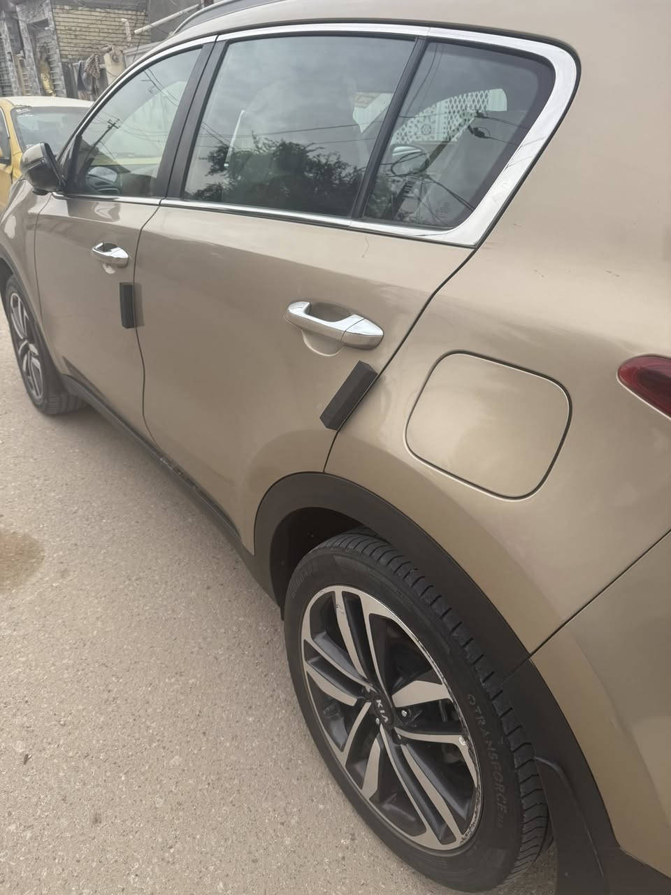 السلام عليكم سبورتج 2020مكفوله كفاله عامه  مكينه 2000 خليجيه  أريد مراوس بسورنتو منال16 لل20 مكاني نجف ***********1  هاده الرقم فقط واتساب
