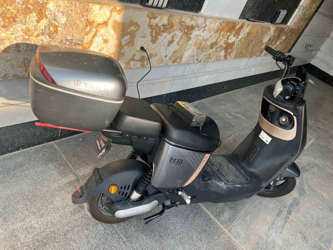 دراجه شحن مستعمله كلش قليل جديده سعر 600 
***********
