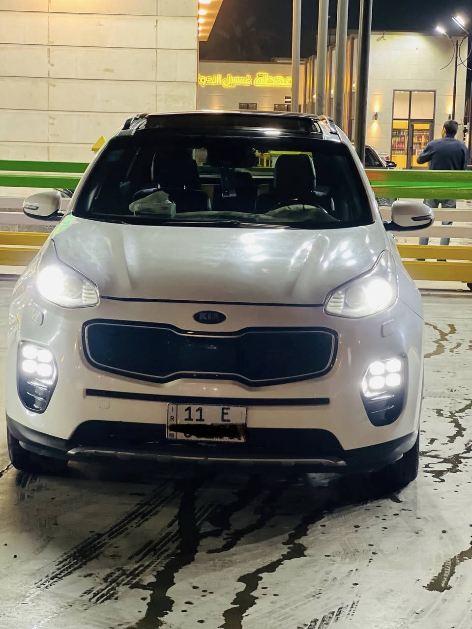 السلام عليكم سبورتج جي تي لاين اعلى فئه موديل 2018 بغداد رقم نكليزي رقم وسنوية وهزه جدد السعر 124 وبيه مجال 
الموصفات 
بصمه
بنراما 
داخل جكليتي 
مري شفط زراد لايت حساس امامي خلفي 
نظام ترحيب 
كشنات تدفى تبريد وجلد لادارات امامية وجانبية صندوك كهرباء وشفط سايد بريك بصمه فور ويل بريك وتو سايد بريك دكمه تبريد ثلج يدات نيكل بلاد شاشه بلاد وكامرة لايت زنوب بلاد ولد امامي خلفي ماشية 78mi مري شفط تحكم ستيرن جهتين وتدفى شفتات رياضية  
ملاحظة السيارة مصبوغة عام 
عنواني بغداد ممتواجد ع فيس وتساب موجود 
***********
