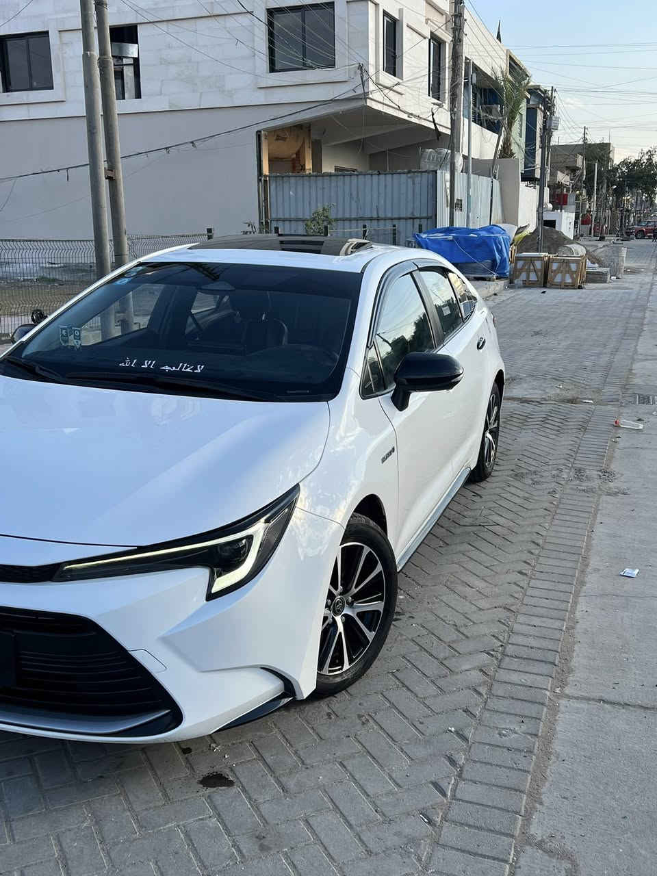 السلام عليكم كورلا 2024 فول مواصفات معروفه داخل اسود ماشيه 20 الف باسمي تحويل ثاني يوم بيها شخط صغير بالباب مثل مموضح والباقي كفاله السياره جديدة بعدها رايدها 155 وبيها مجال بسيط مكاني بغداد حي الجهاد *********** والميعجبة السعر يذكرنه بكلمه طيبة 🩶
