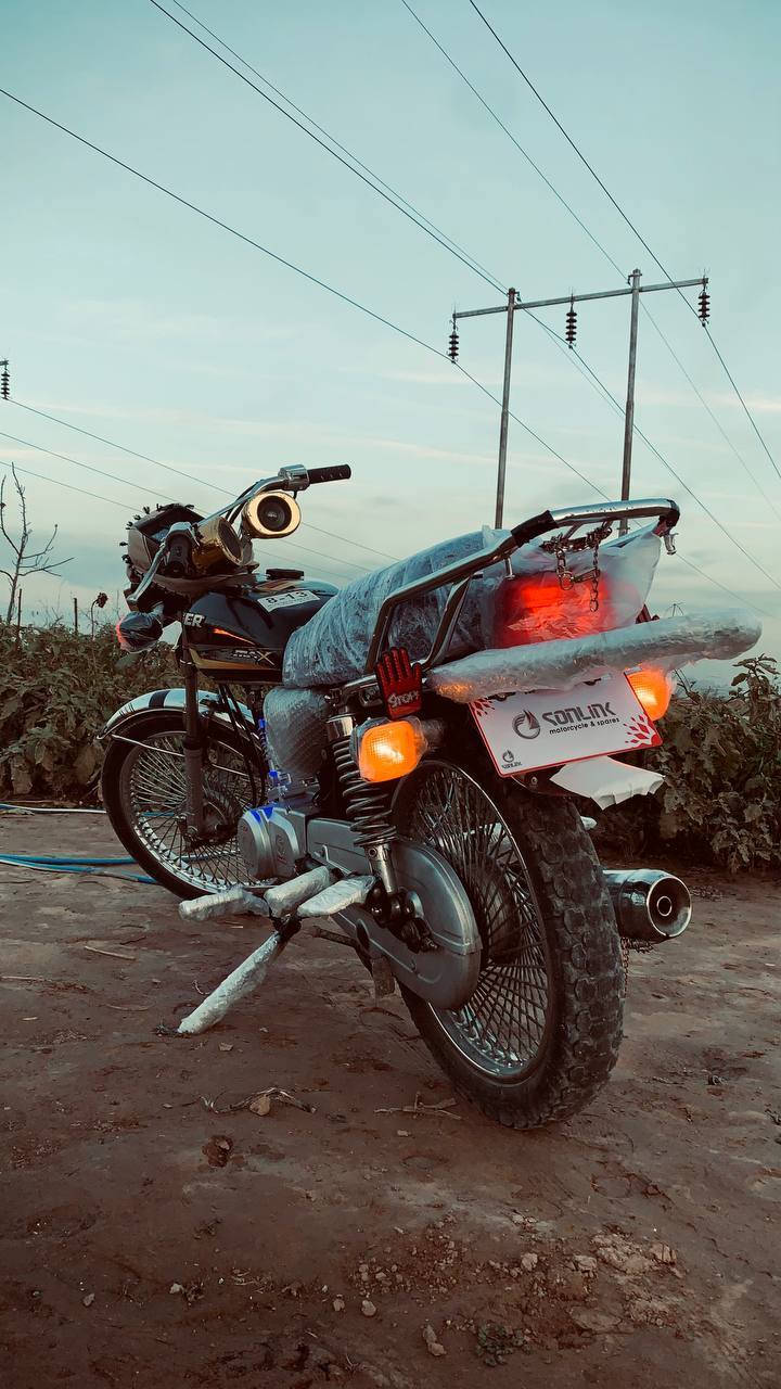 للبيع   👋🏻تايكر
موديل.  2023
بل شرط سعر اتاصال ؏ رقم ‏‪***********
