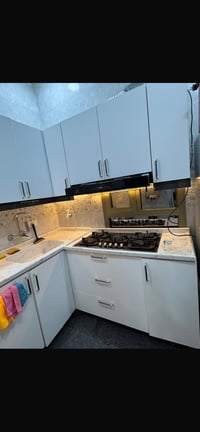 كاونتر 4 متر السعر مليون ونص   07729296445