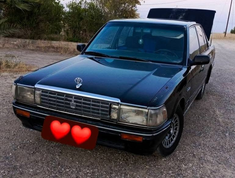 السلام عليكم سوبر سيدان موديل 90 سياره جاهزه وين متريد تبريد بيه زرف بأحد البواري كمبريسر شغال  محرك لاتنقيص ولا تبخير كير اوتو شلعه صبغ عام كهربائيات كلها شغاله تحويل مباشر رقم انكليزي الجديد  للأستفسار  اكثر اتصال ***********
