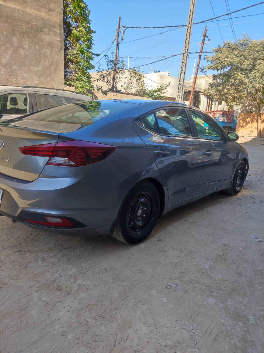 السلام عليكم 

هونداي النترا وارد امريكي SE موديل 2019 كير at المرغوب رقم بابل حادثها جاملغ امامي وجافت البنيد فقط بدون دواخل ماشيه 43 مكينه كير مامفتوحات جديده السياره السعر 137 وبيه مجال قليل مكاني بابل *********** حلة, بابل
