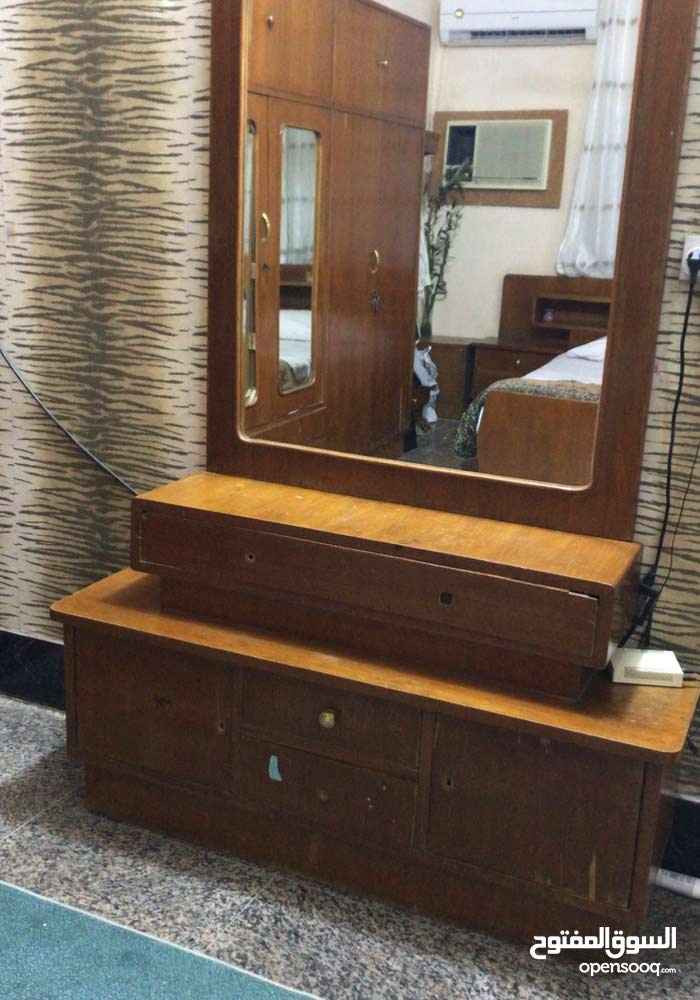 غرفة نوم صاج مستعملة السعر 650 الف العنوان البصرة الحكيمية للاستفسار مسج عالوتساب *********** البصرة, العراق
