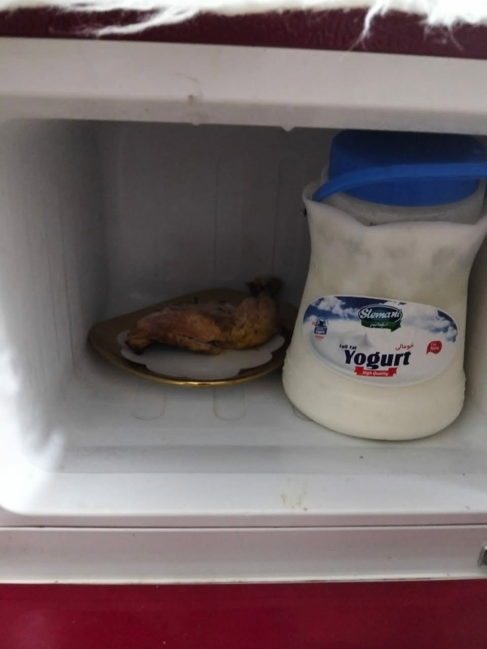 للبيع كنتور بابين تضيف بدون اي ضرر ارتفاع ٢٥٠٠. عرضه ١٣٠  عمقه مالته ٤٠ السعر ١٥٠ ثلاجه للبيع تجي ٨ قدام  السعر ٧٥ الغراض بيهم مجال بعد المكان حي جهاد


**إذا كنت صاحب هذا الإعلان وتريد حذفه لأي سبب، رجاءا أرسل رسالة إلى الدعم الفني**