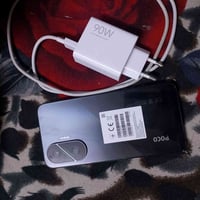 بوكو اف 7 • ٥١٢ • بطارية ٩٩%