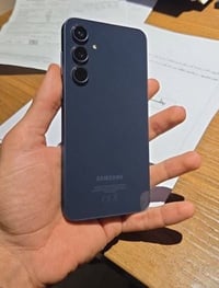 A55 سامسومك ذاكره ٢٥٦  رام ٨  السعر ٣٧٥  مداخل ابد صيانه بصمه بشاشه  ع...