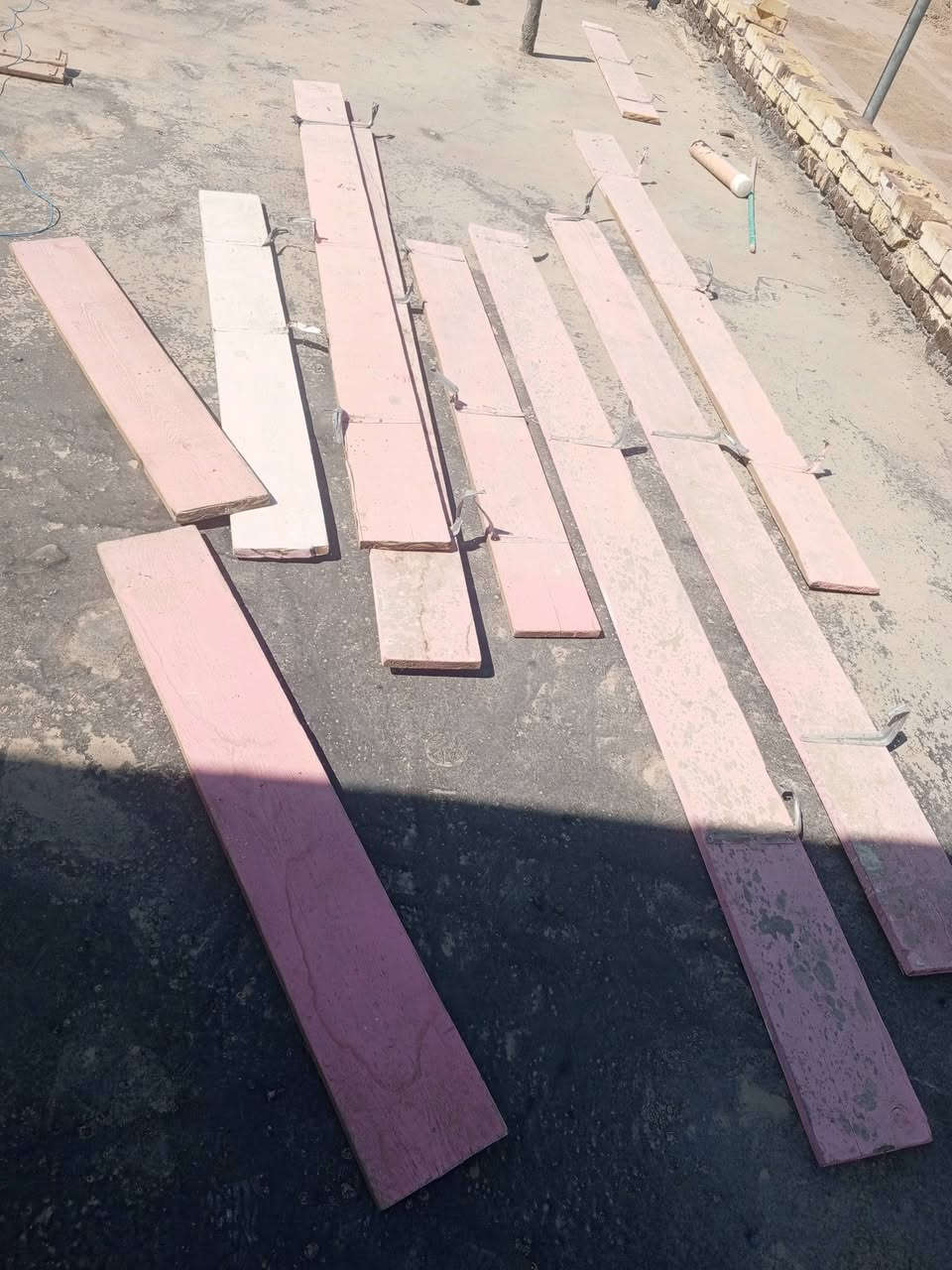 ايصيرن رفوف أي شي الخشب عريظه مو رفيعه ‏
‪0780 500 5820
