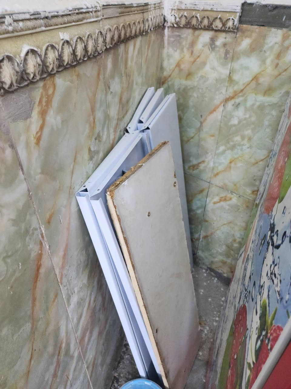 السلام عليكم اتمنى من جروب بلديات يعملون هذا المنشور انا فتحت محل وصار عندي ظرف واضطر بيع الاغراض ابيحن على 450 امانه الله ورسوله خسران بها خساره وجعارضه العارضه حلوه وتبريدها فول واتمنى اللي يشوف منشور اللي يقصر وهذا رقمي ***********
