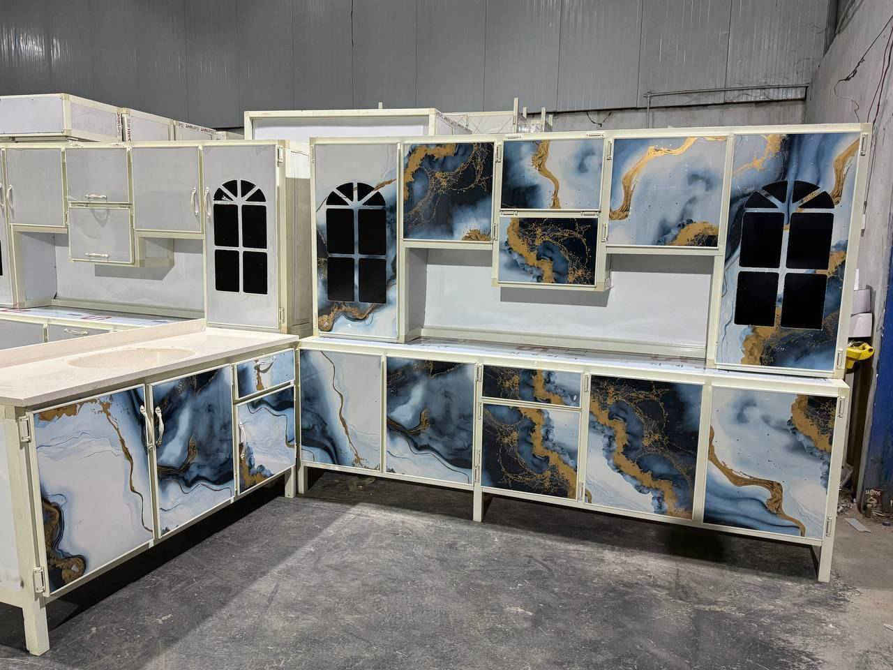 للبيع 
مترين ونص مع سنك 
يتوفر توصيل محافظات


**إذا كنت صاحب هذا الإعلان وتريد حذفه لأي سبب، رجاءا أرسل رسالة إلى الدعم الفني**