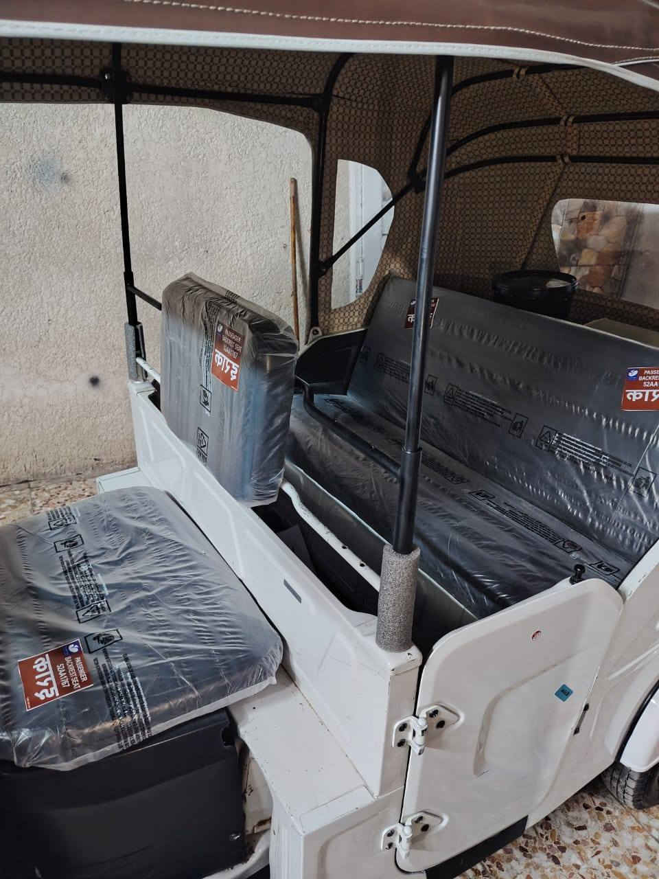 سلام عليكم تكتك٢١ كفاله عامه بيه بس
دوس رقم وسنويه نكليزي تكتك مابيه صبغ لاصفاح والا لغود تخم تاير كهربائيات 
كله شغاله تكتك مال محل عنواني البلديات الصحفين ***********
