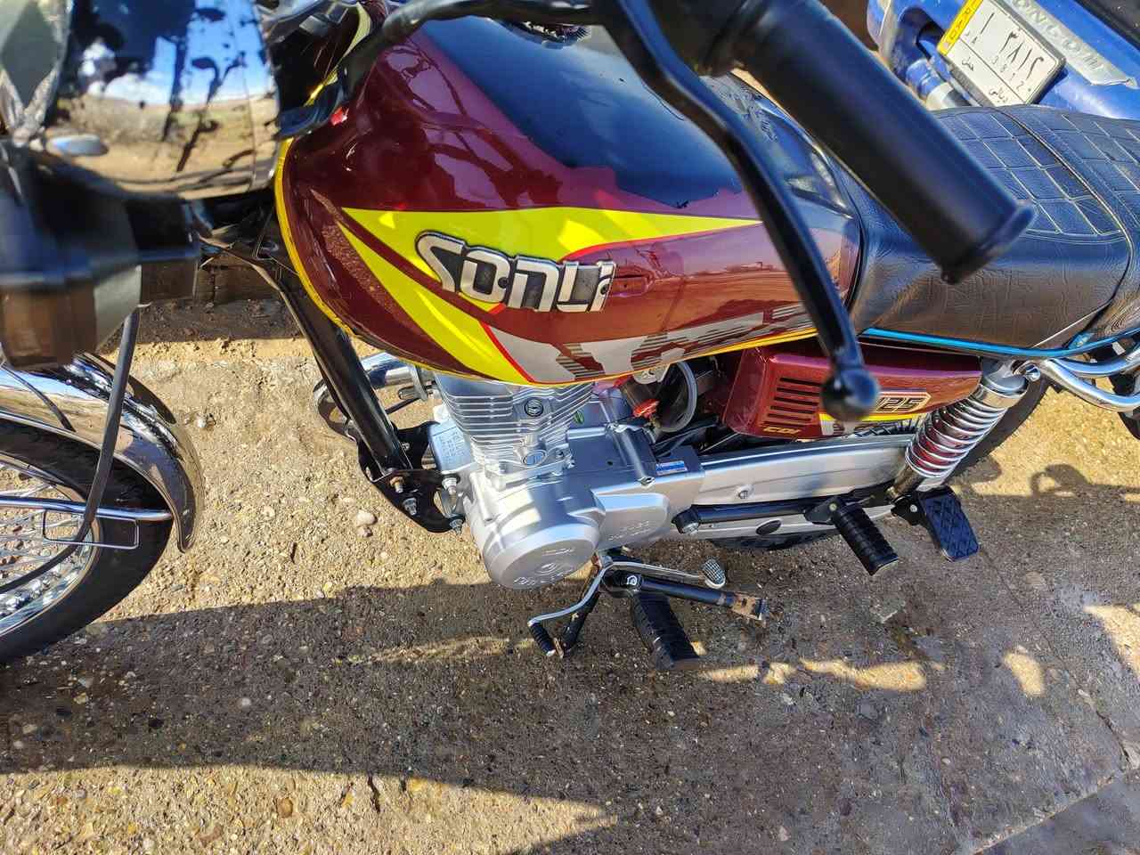 دراجه للبيع مكفولة كفاله عامة + أوراق كاملة مكانهة خان بني سعد  ***********
