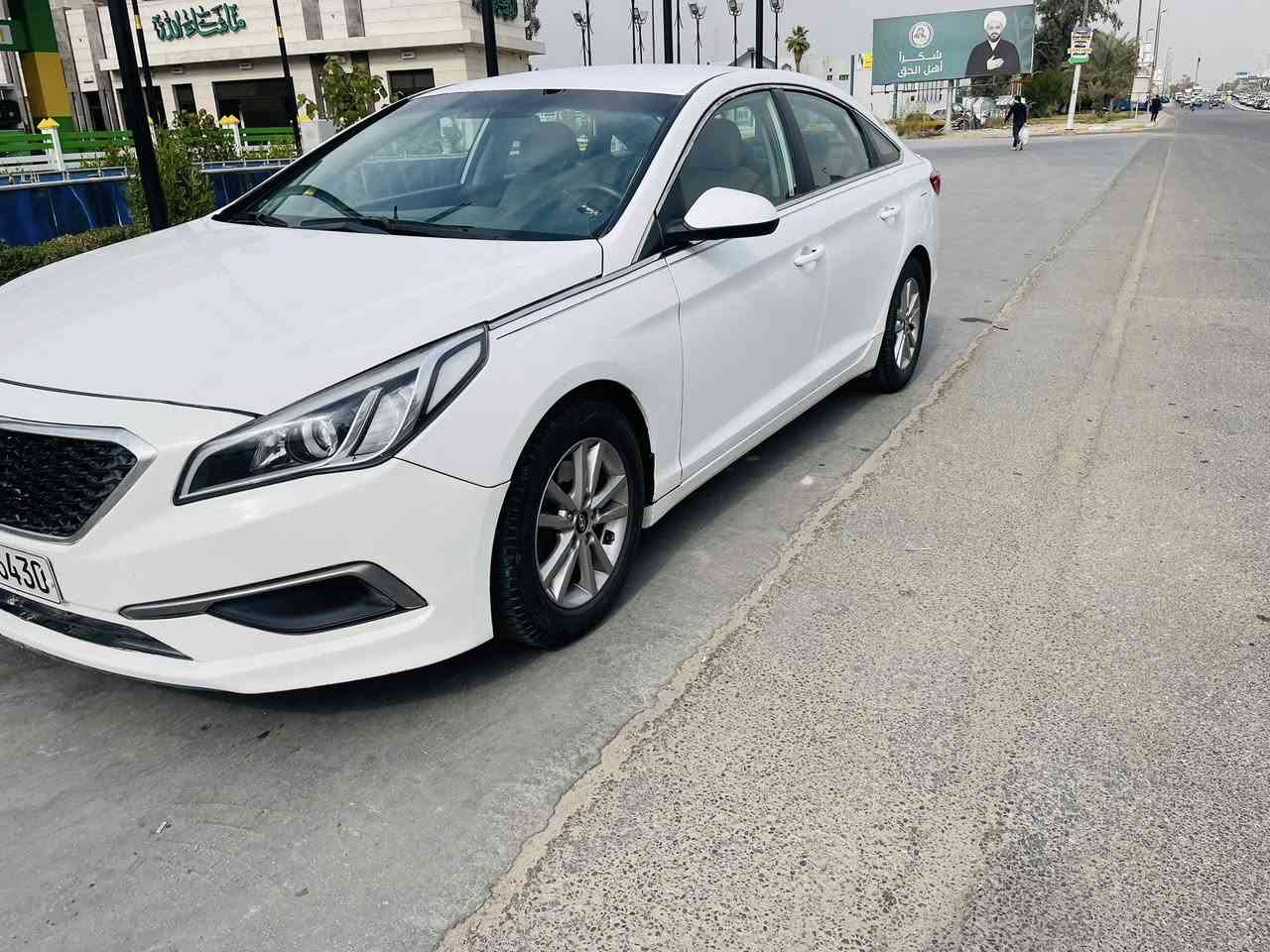 سوناتا 2016 وارد امريكي ضرر بنيد
ودعاميه وبيها مكانات صبغ 
شاشه 
حساس 
رقم اربيل 
حداديه وكير ومحرك جديد 
السعر 110 وبي مجال 
 مكان بغداد
رجاء الشراي يتصل 
***********
