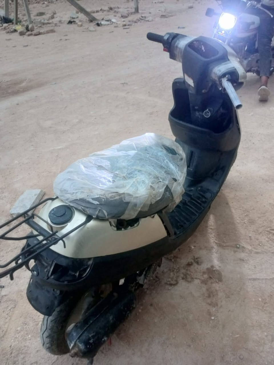 دراجه بطه 60 دبل كامله من كلشي كابريته جديده تايرات جدد ورا كدام سلف شغال بس عوزها باتري ربع هندر تشتغل رايدها ٢١٠ مكاني نجف حي نداء


**إذا كنت صاحب هذا الإعلان وتريد حذفه لأي سبب، رجاءا أرسل رسالة إلى الدعم الفني**