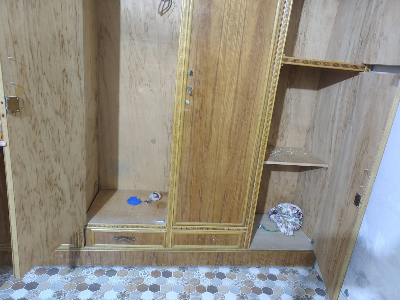 السلام عليكم عندي كنتور ابو الاربعه بيبان اخو الجديد وسعر كلش مناسب مكان الحسينيه توصيل ماكو سعر 250 بلاش


**إذا كنت صاحب هذا الإعلان وتريد حذفه لأي سبب، رجاءا أرسل رسالة إلى الدعم الفني**