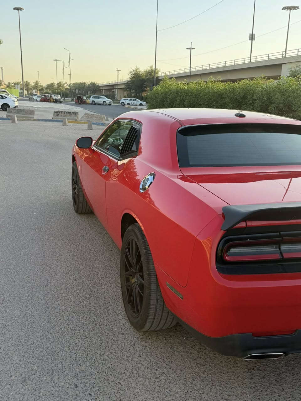 السلام عليكم
جالنجر sxt 
رقم بغداد 
موديل 2019 
احمر اللون 
ماشية 61 الف 
الداخل احمر 
تشغيل عن بعد 
محرك 3600 محرك كير تبريد مكفول 
حادث جاملغ امامي جهه الصدر مصبوغ وبيها شخطين بارد 
وهنا بلعراق صار بيها حالوب وسويته bdr ورجع ممبين ابد 
صور الحادث مرفقة بلمنشور 

السعر 145 

***********
