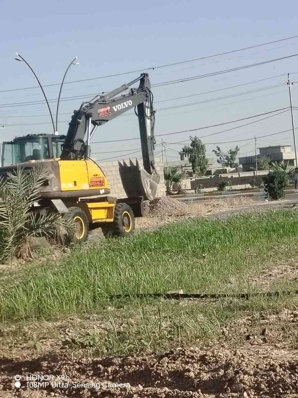 السلام عليكم
حفاره فالفو حجم 160جب 3قطع تأسيس نقار بلادي خفيف ثگيل شغل مابيه فطر اكسل 3دشالي رقم سليمانيه 
السعر 220بيه مجال 
***********
رجأن المو شراي لا يتصل
