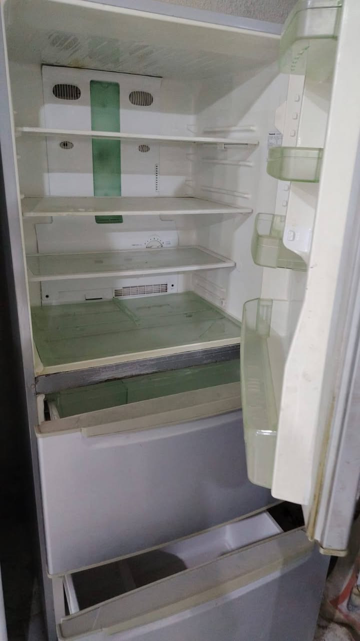 تتوفر لدينا غسالات ثلاجات نظيفه اسعار مناسبه


**إذا كنت صاحب هذا الإعلان وتريد حذفه لأي سبب، رجاءا أرسل رسالة إلى الدعم الفني**