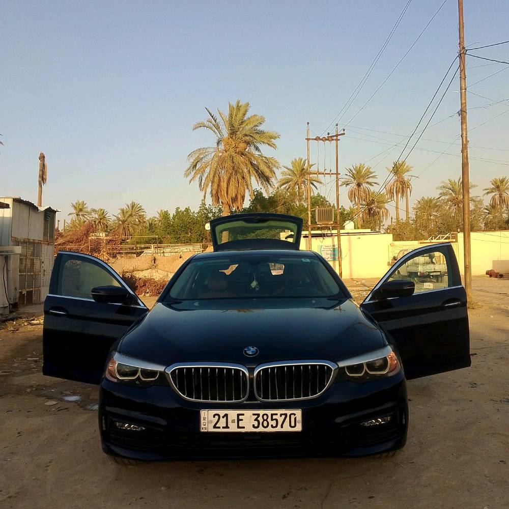 سيارة BMW موديل 2018 خليجي وكالة حجم  520I ستيشن ( تكسي مطار دبي )  
 محرك حجم 2000 توين تيربو جارج 
محرك و گير غير مفتوح 
السيارة  بيها صبغ  بابين وجاملغ جهة سايق  وبنيد 
رقم سليمانيه
عداد المسير : 480الف كيلو متر   قابل للزيادة  تصعدها محركها زيرو 
المواصفات
1- سيارة BMW حجم 520I  موديل 2018 خليجي وكالة مكفول كير ومحرك وكلشي  
2- محرك حجم 2000 توين تيربو جارج بقدرة 186 حصان 
3- لايت زينون عالي ناصي مع LED نهاري 
4- مرايا جانبية شفط كهرباء مع اشارات بالمرايا الجانبية 
5- قبق جنطة كهربائي شفط 
6- ويل كب حجم 20مع تخم تاير جديد  
7- حساسات امامي خلفي عالي التحسس والدقة ومعروف بالبي ام 
8- بصمة 
9- تقسيم داخل المرايا الجانبية للزوايا الميتة 
10- غرفة السيارة جلد مشمشي اصل والغرفة بحالة ممتازة جدا 
11- تحكم فول كهرباء لكشنات المقدمة 
12- تبريد السيارة قطعتين امامي وخلفي وتحكم خلفي بالتبريد الخلفي 
13- تحكم ستيرن جهتين متكامل لمجموعة من ايعازات المركبة 
14- شاشة دشبول كبيرة بحجم 6.5 بوصة تحتوي على كمبيوتر متكامل لكل المركبة 
15- كير عادي اوتوماتيك مع 3 وضعيات للقيادة 
16 -وباقي مواصفات المركبة الغنية جدا عن التعريف  

تخم اطارات جديد  ومسويلها ادامة كاملة
رقم ‏‪***********
سعر 140 بي مجال قليل
